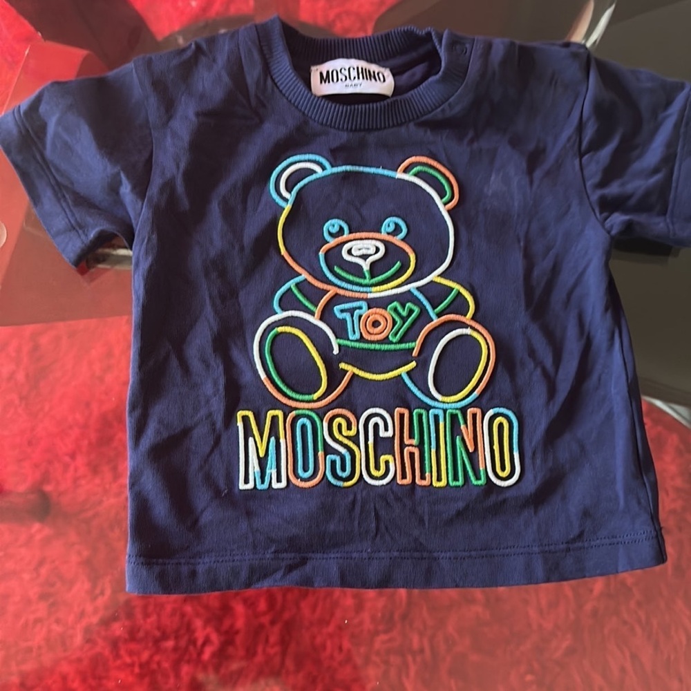 Moschino Set - Picture 2 of 3